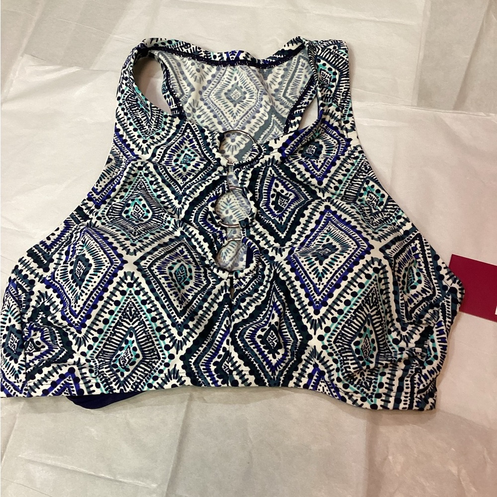 SO NWT JRs swim top.